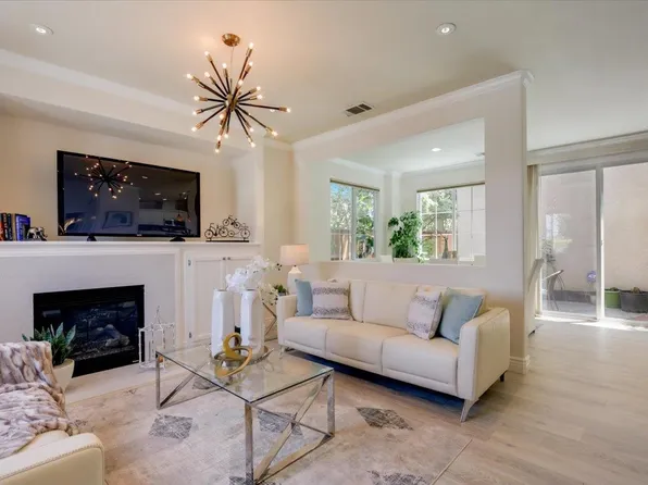 2130 Esperanca Ave, Santa Clara, CA 95054