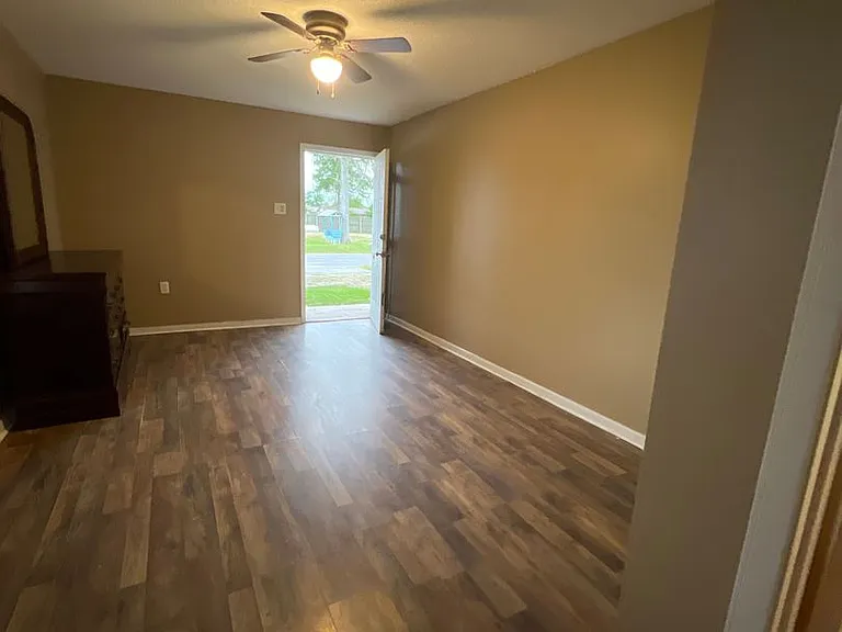 1109 Shasta Dr #2 — Photo 5