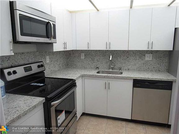 5th image of 4000 Towerside Te 304 #304