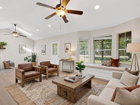5th image of 529 Morris Ln