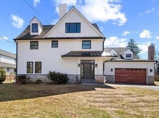 118 W Beechtree Ln, Wayne, PA 19087