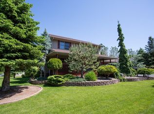 1627 Sunwood Ct, River Falls, WI 54022
