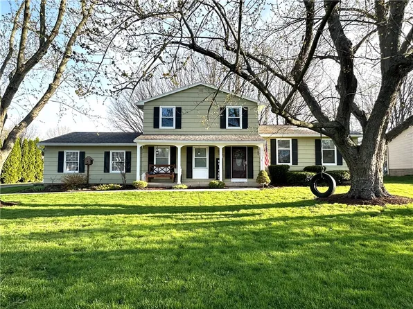 72 Heather Dale Chas, Henrietta, NY 14467