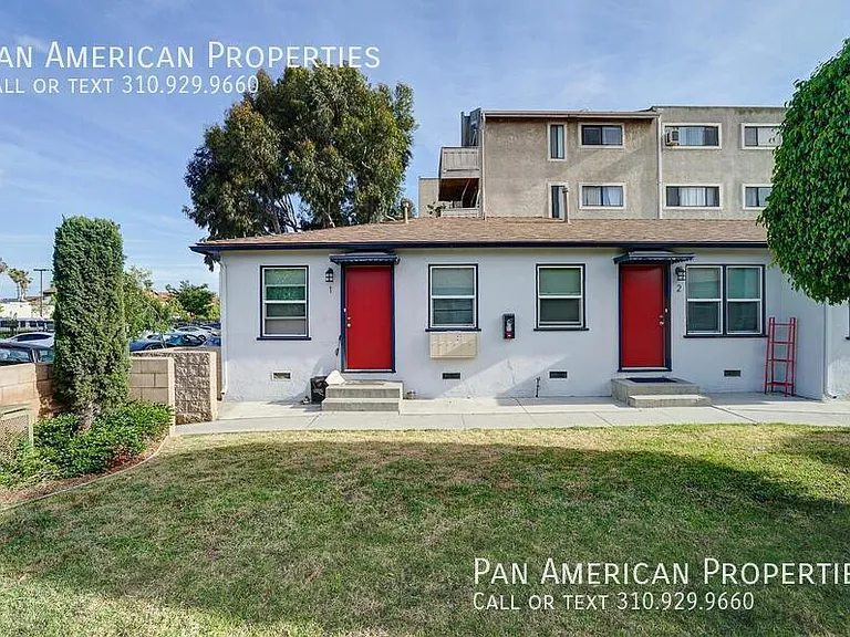 1741 Cedar Ave #3 — Photo 2