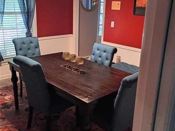 3rd image of 17 Martin Drive
