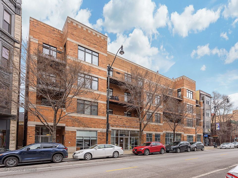 1st image of 2767 N Lincoln Ave #302