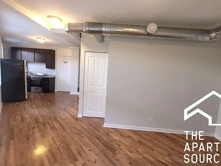 7606 N Paulina St #307 — Photo 1