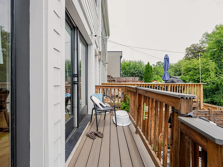 1107 7th St NE — Photo 24