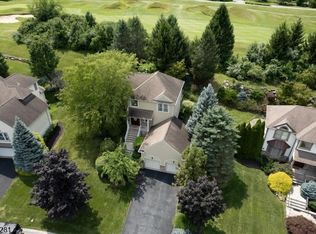 9 Cypress Ln, Hardyston, NJ 07419