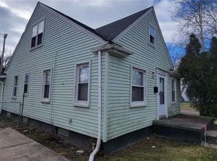 15851 Curtis St, Detroit, MI 48235