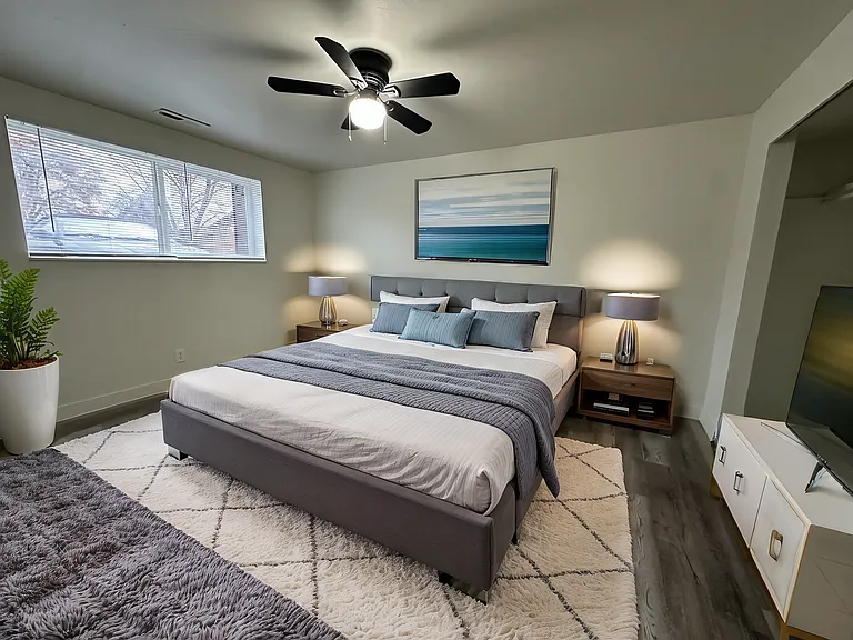 1801 W Parkway Blvd — Photo 5