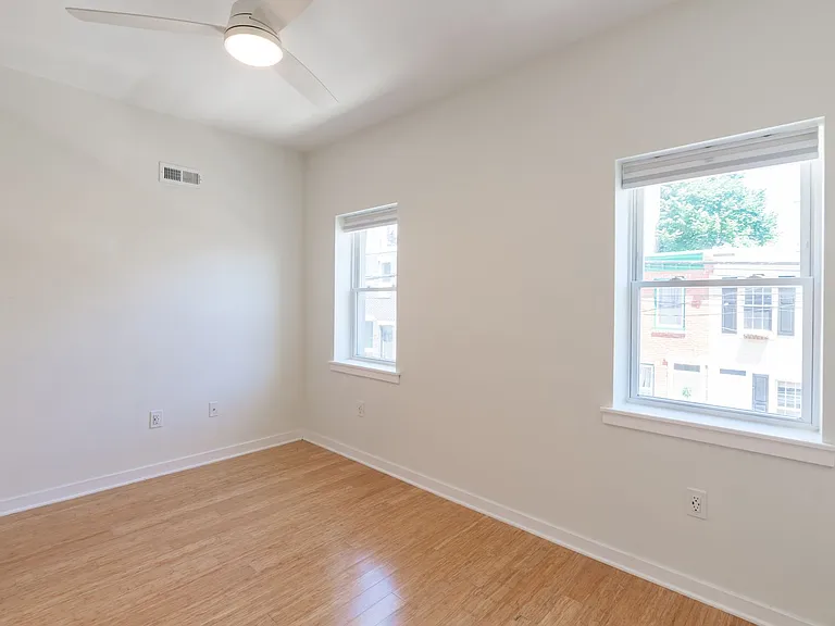2208 Montrose St — Photo 22