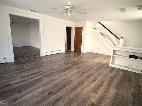 4th image of 109 S Hess St