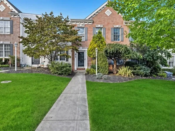 612 Hunting Creek Rd, Canonsburg, PA 15317