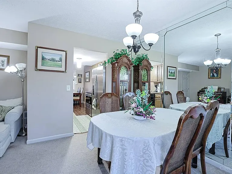 7519 Kingsgate Way — Photo 19