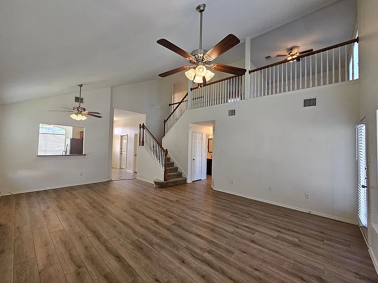 5311 Bridgewood Dr — Photo 7