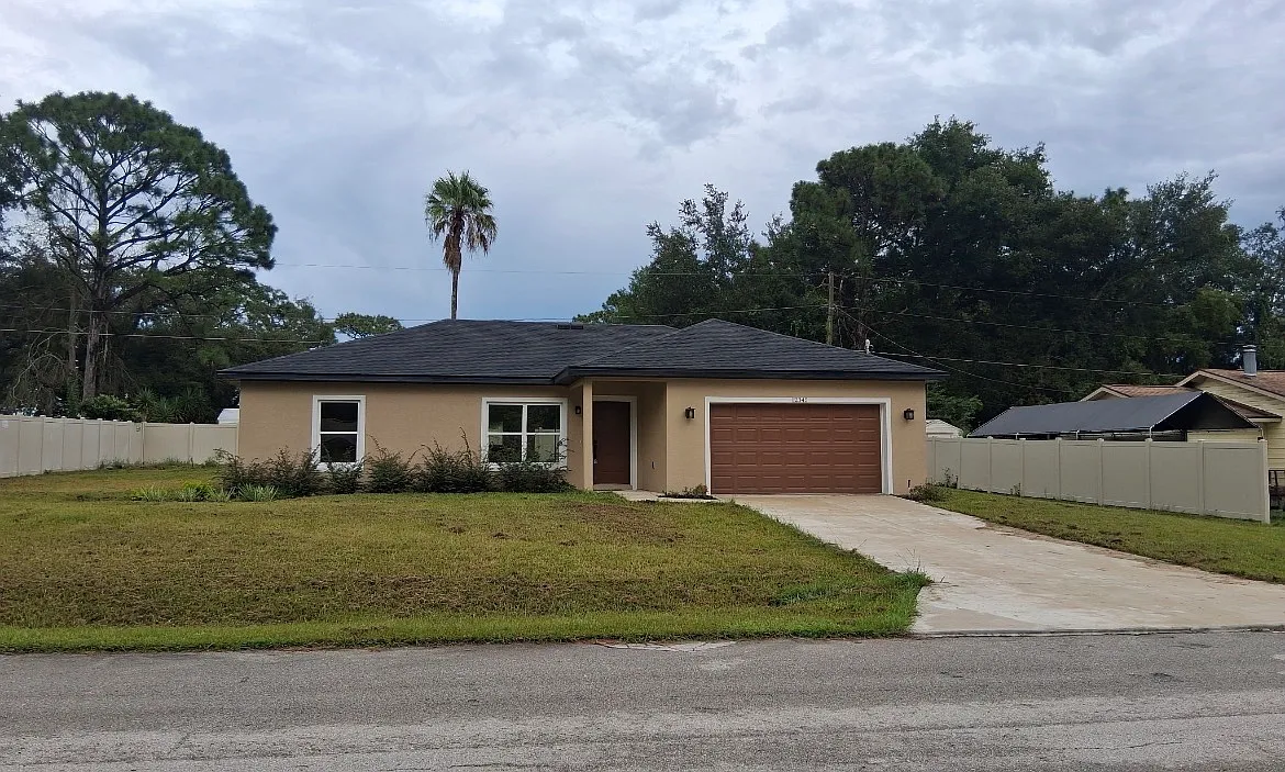 3 bed, 1661 sqft, $1,950 — Photo 1