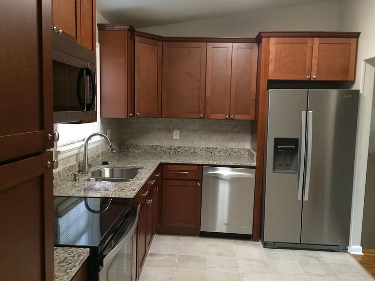1103 Playford Ln — Photo 12