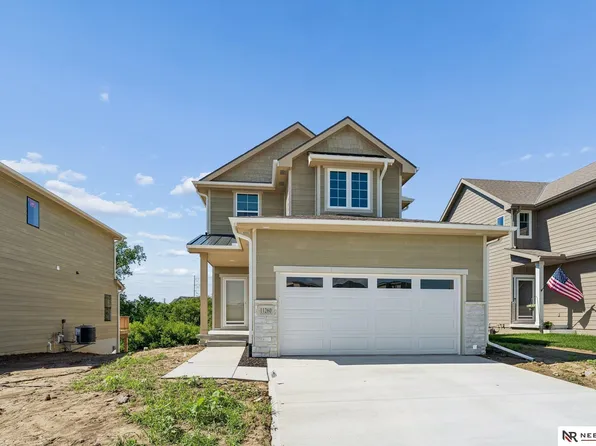 11260 Portage Dr, Papillion, NE 68046