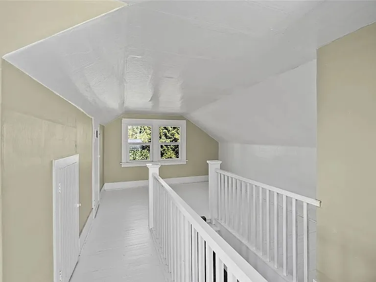 1502 E Maplewood Ave — Photo 14