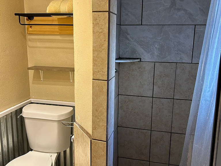 705 N Date St #2 — Photo 3