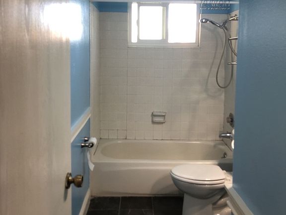 4th image of 4756 Greenholme Dr APT 4