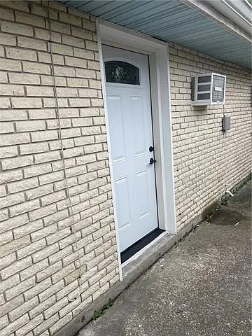 77 Gretna Blvd — Photo 1