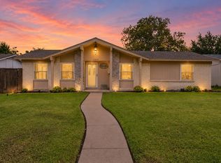 1513 Meadow Way, Garland, TX 75042