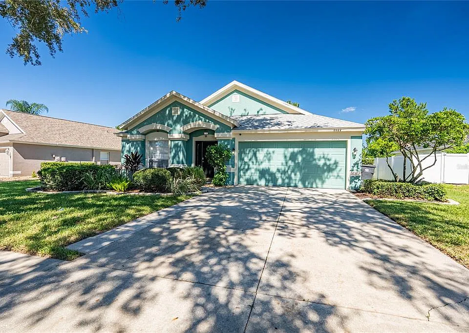 2022 Samantha Ln