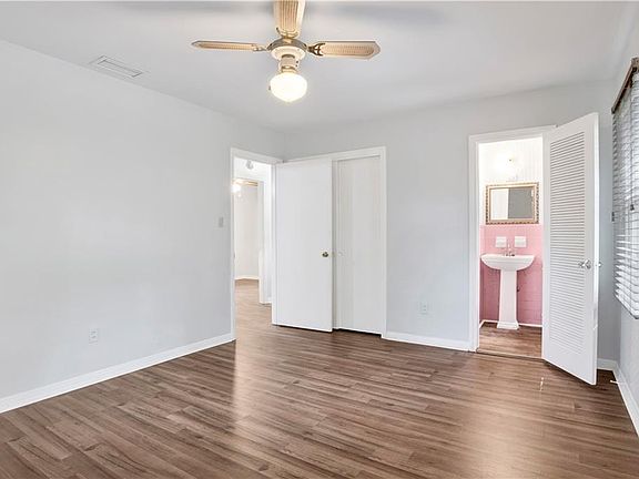 5th image of 5859 Chalet Dr N