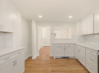 46 Gould St #2A, Newport, RI 02840