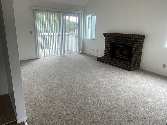 4th image of 1816 Shirley Dr