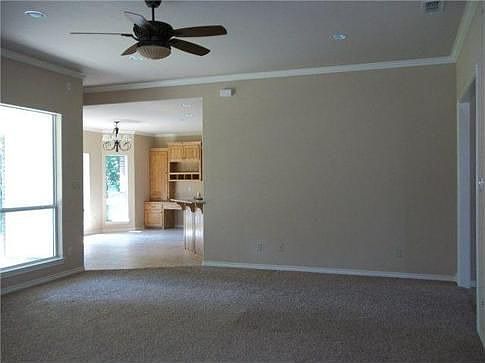 5th image of 17 Brownwood Dr