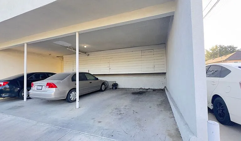 325 N Glendora Ave #3 — Photo 10