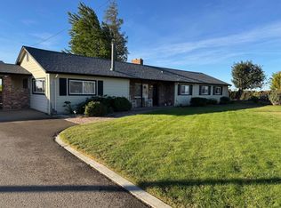 2572 W Woodbridge Rd, Lodi, CA 95242