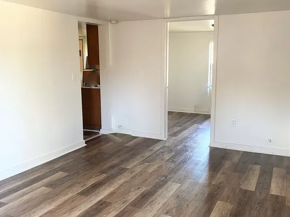 Chatham, 1746 Chatham St, Racine, WI 53402