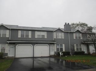 517 Meadow Hill Ln, Round Lake Beach, IL