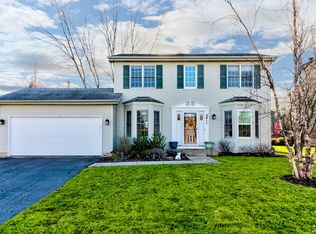 2811 Colonial Dr, Elgin, IL 60124