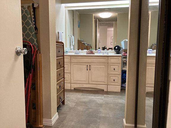 5th image of 1127 Shelter Creek Ln #127