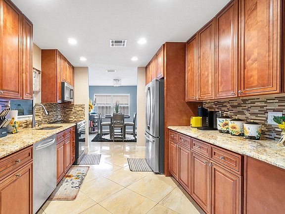 4th image of 8550 NW 47th Court