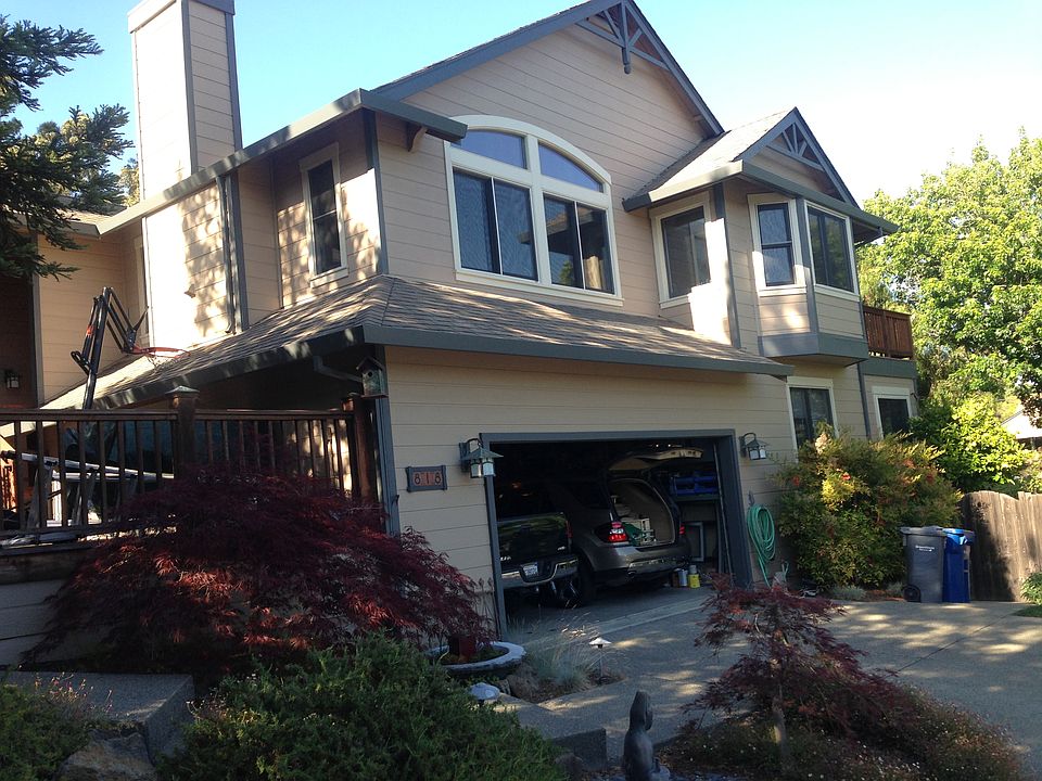 1st image of 818 N Webster St