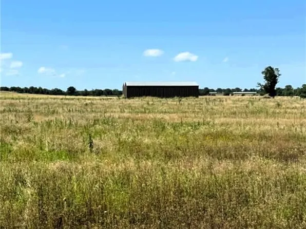 4651 County Road 5700, Cherryvale, KS 67335