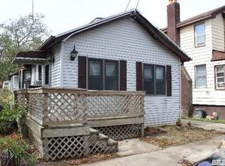 165 Beach 3rd St, Far Rockaway, NY