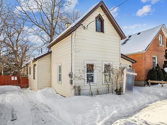 3rd image of 8 Tasker St