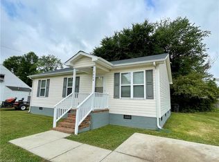 2804 Four Seasons Blvd, Greensboro, NC 27406