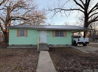 402 E Quertermous Ave, Dewitt, AR 72042