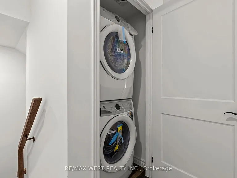 119 Town Line Rd E #D208 — Photo 26