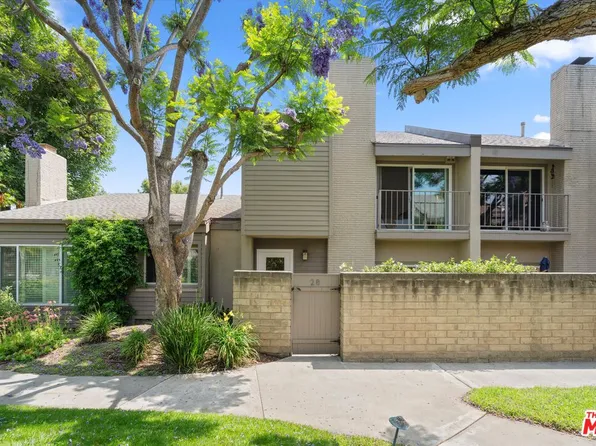 28 Village Pkwy, Santa Monica, CA 90405