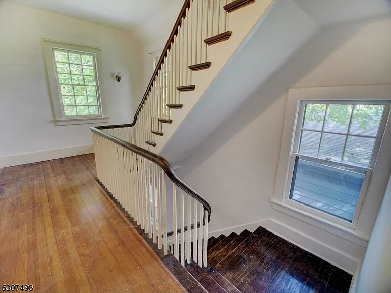 449 Grove St — Photo 11