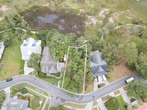 81 Petigru Dr, Beaufort, SC 29902